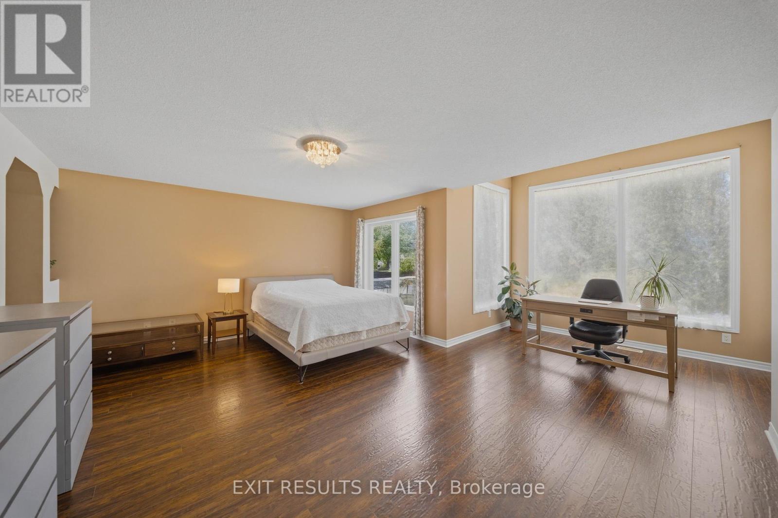 5B KEMP DRIVE - 22