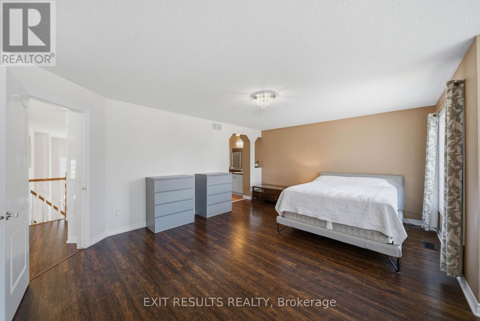 5B KEMP DRIVE - 24