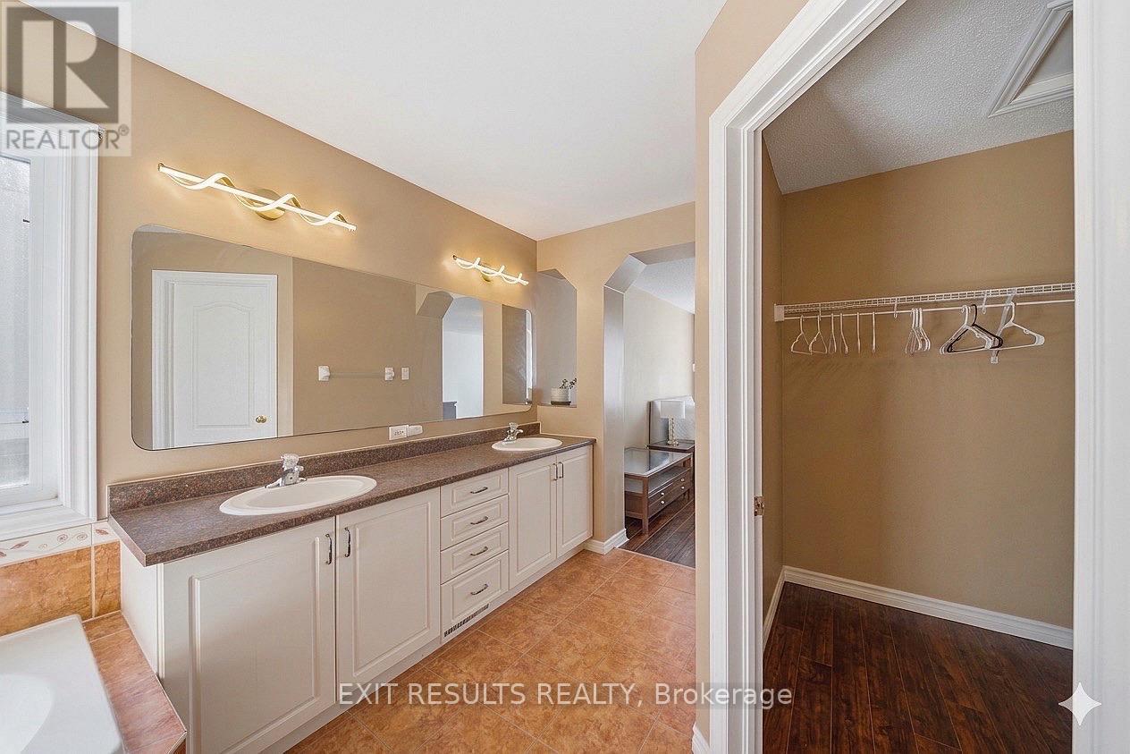 5B KEMP DRIVE - 27