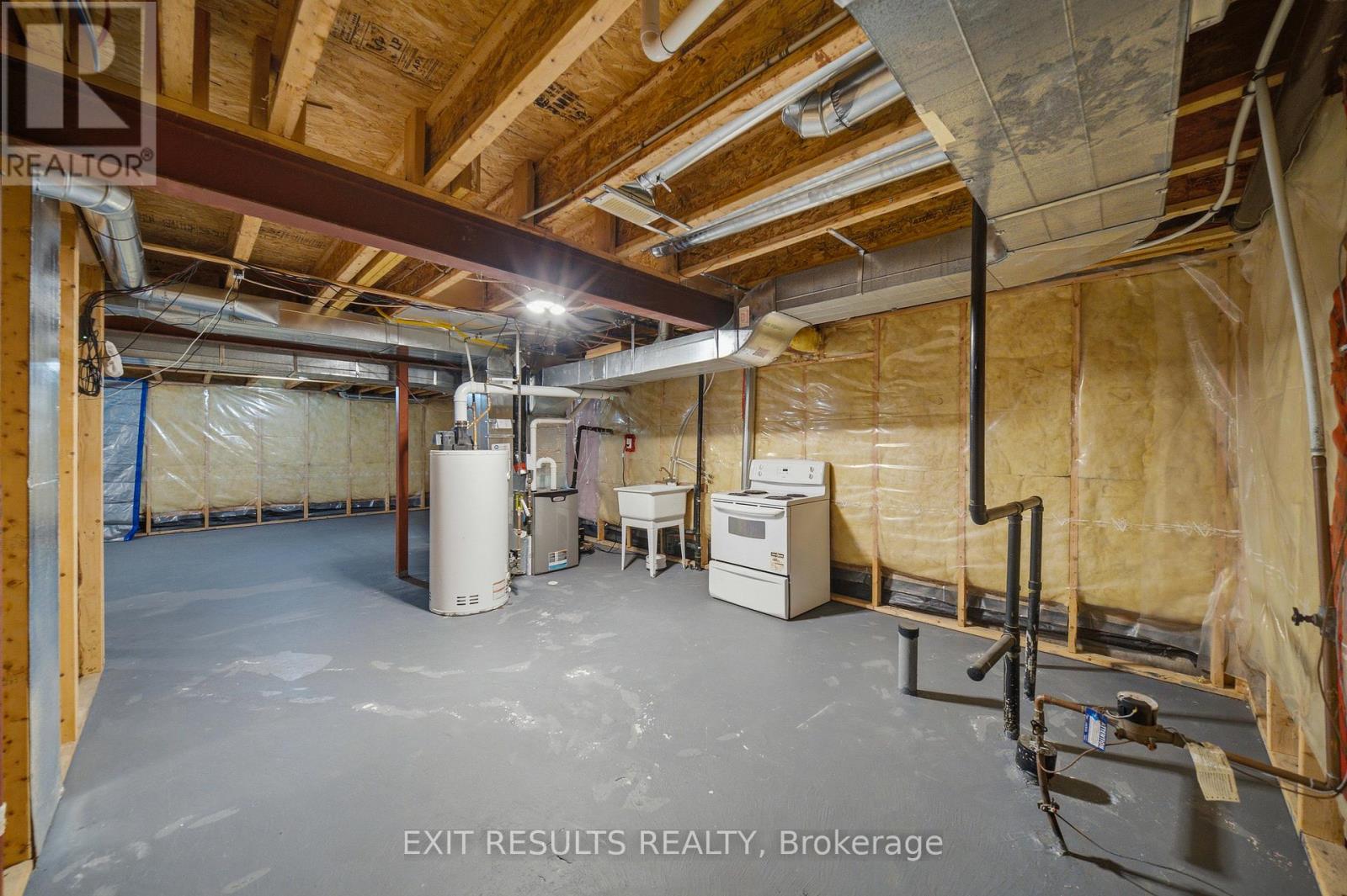 5B KEMP DRIVE - 39