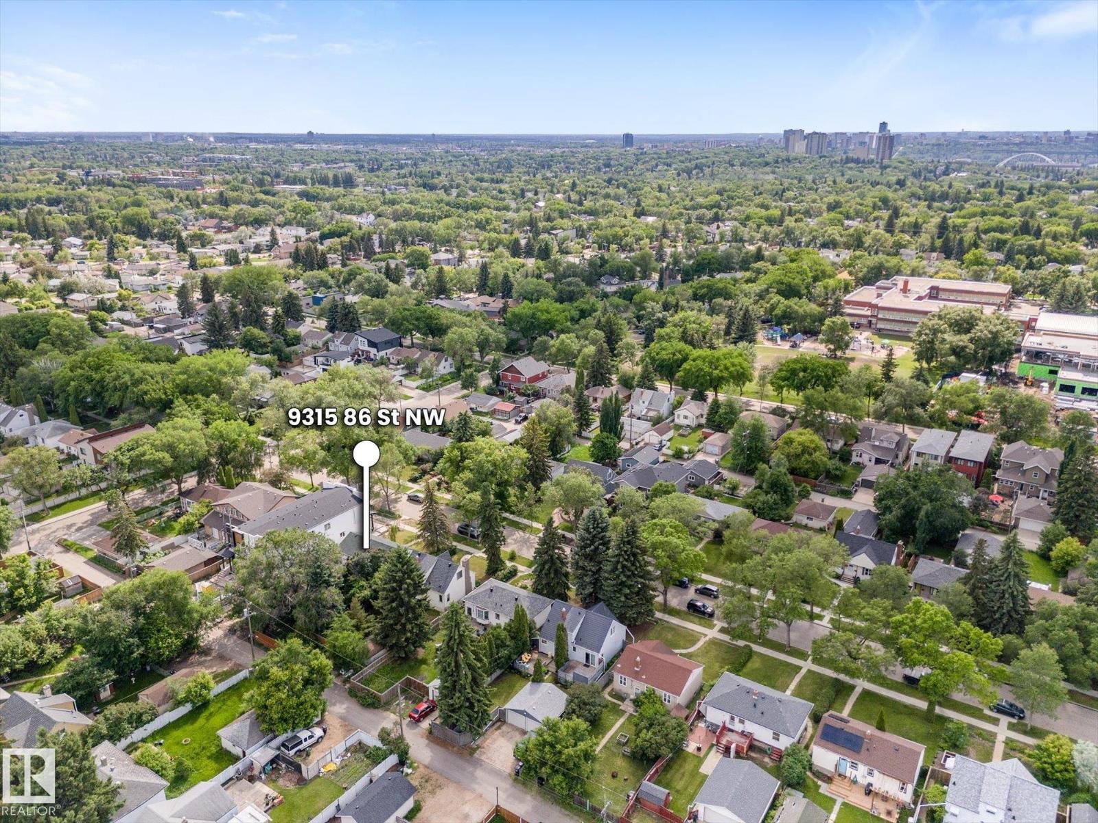 9315 86 ST NW - 42