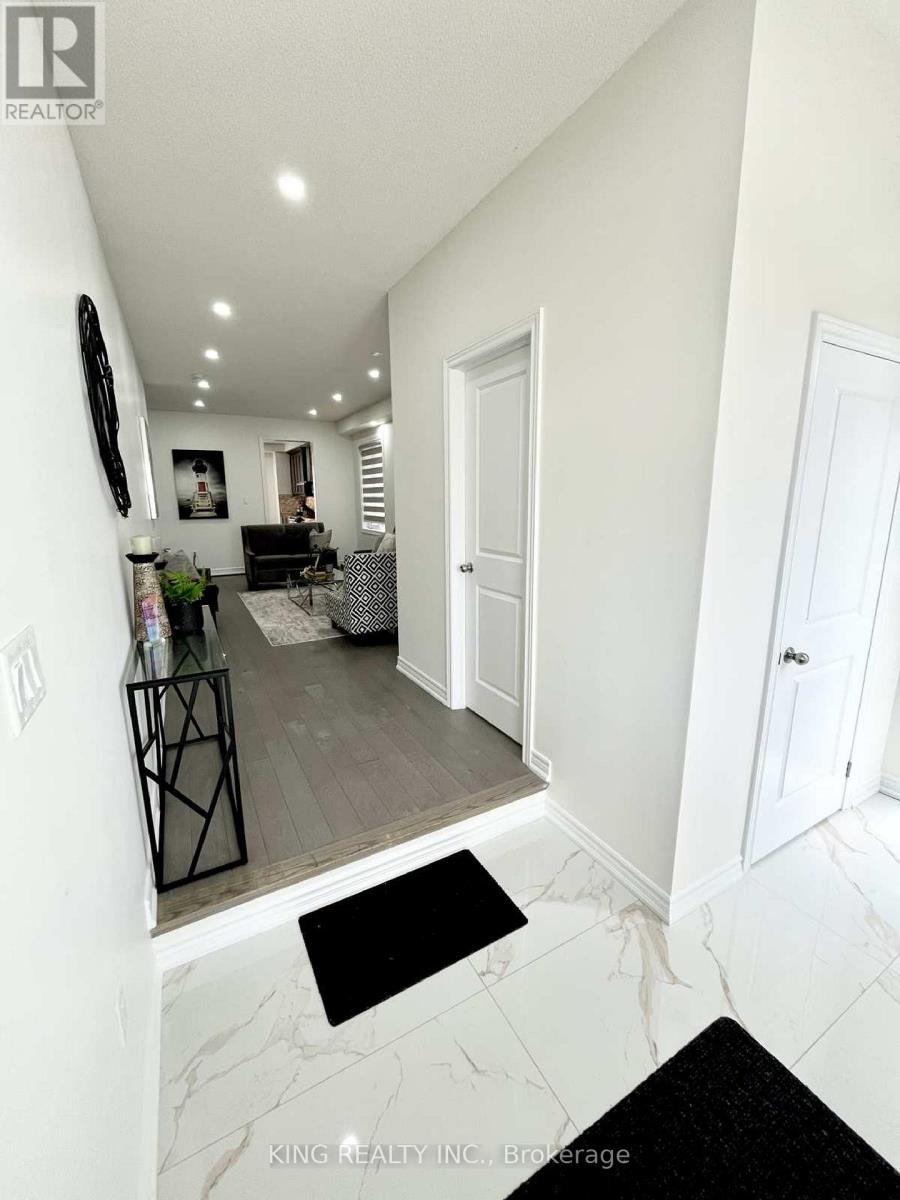 63 COBRIZA CRESCENT - 3