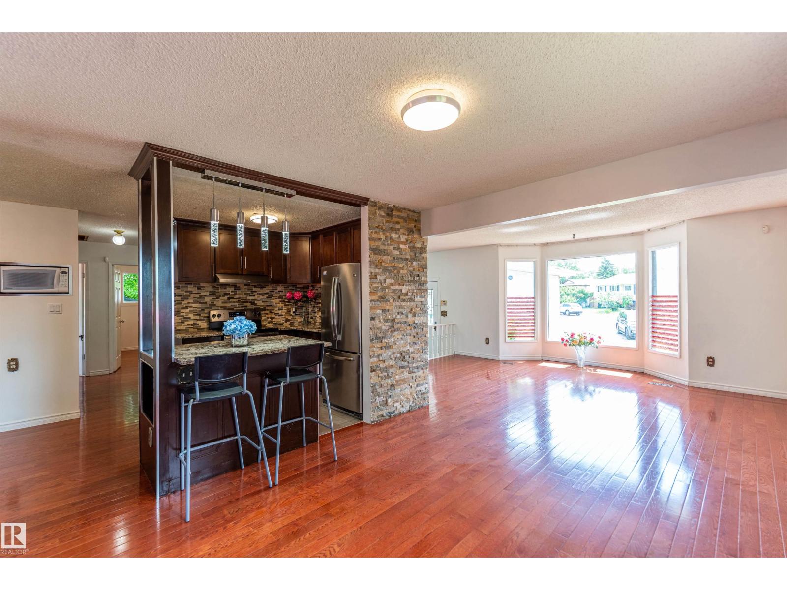 16524 116 ST NW — photo 9