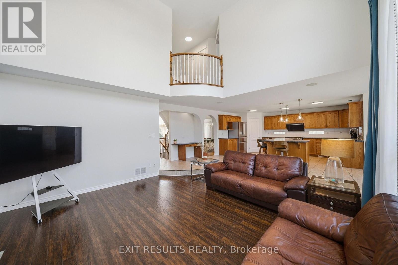 5B KEMP DRIVE - 18
