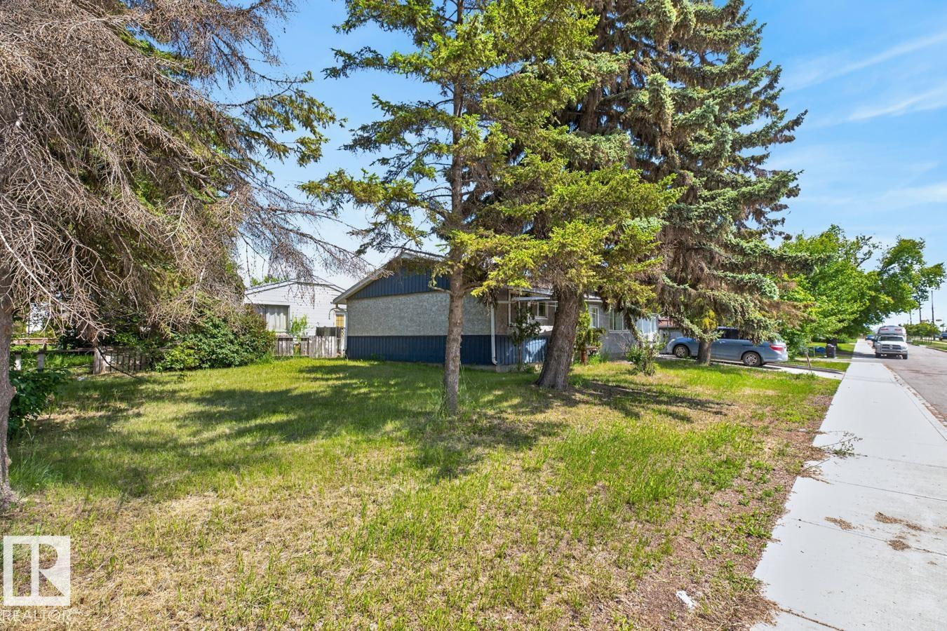 11408 127 AV NW - 3