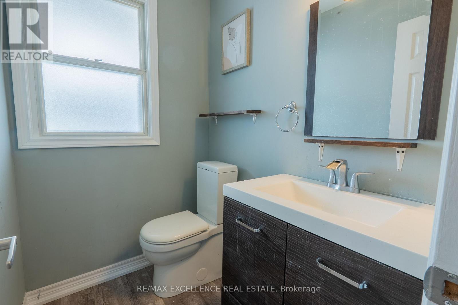 27 WADSWORTH DRIVE - 27