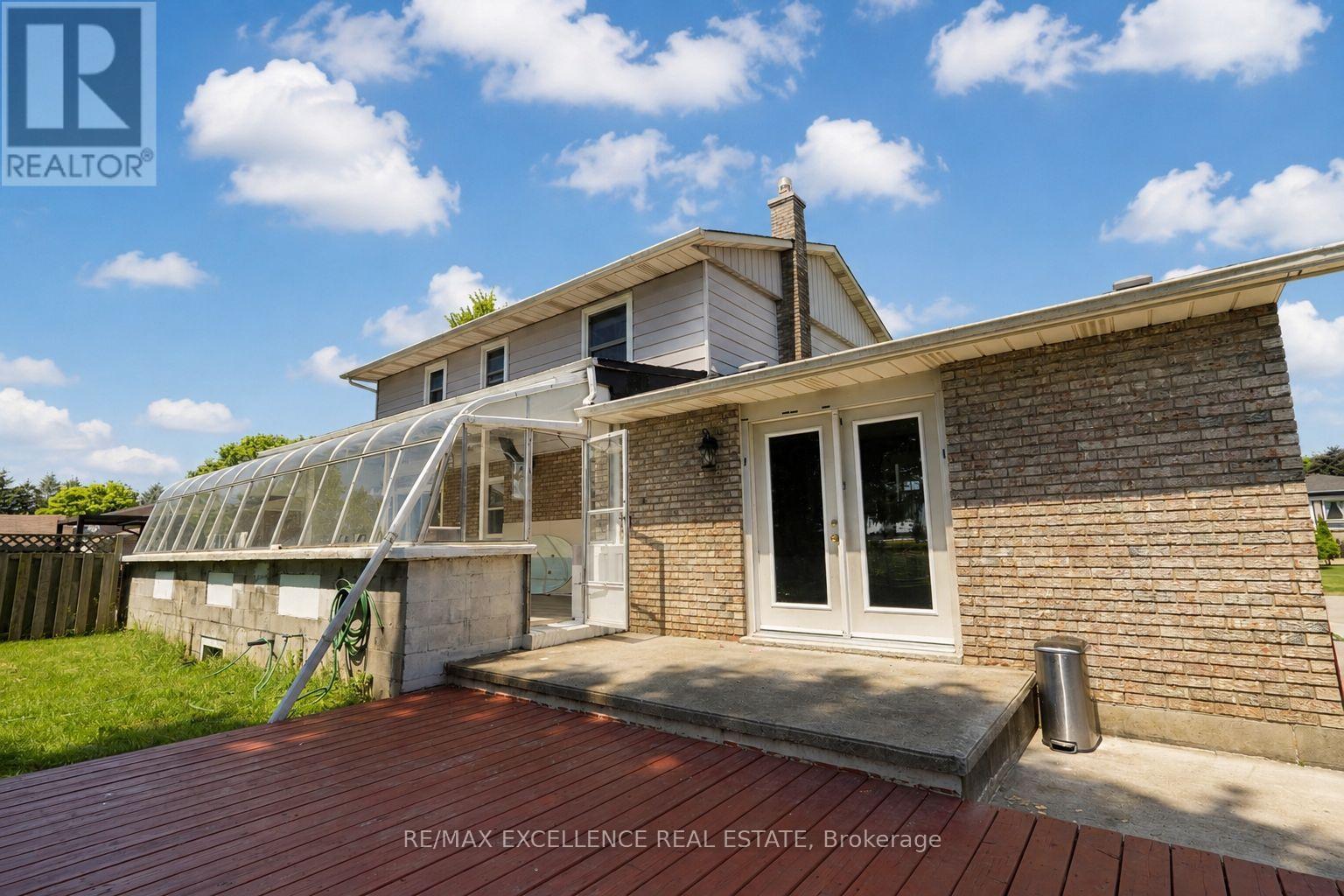27 WADSWORTH DRIVE - 29