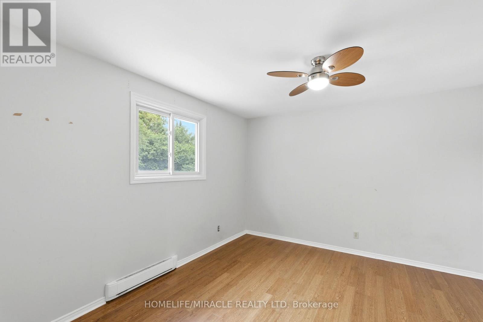 860 TRAFALGAR STREET - 23
