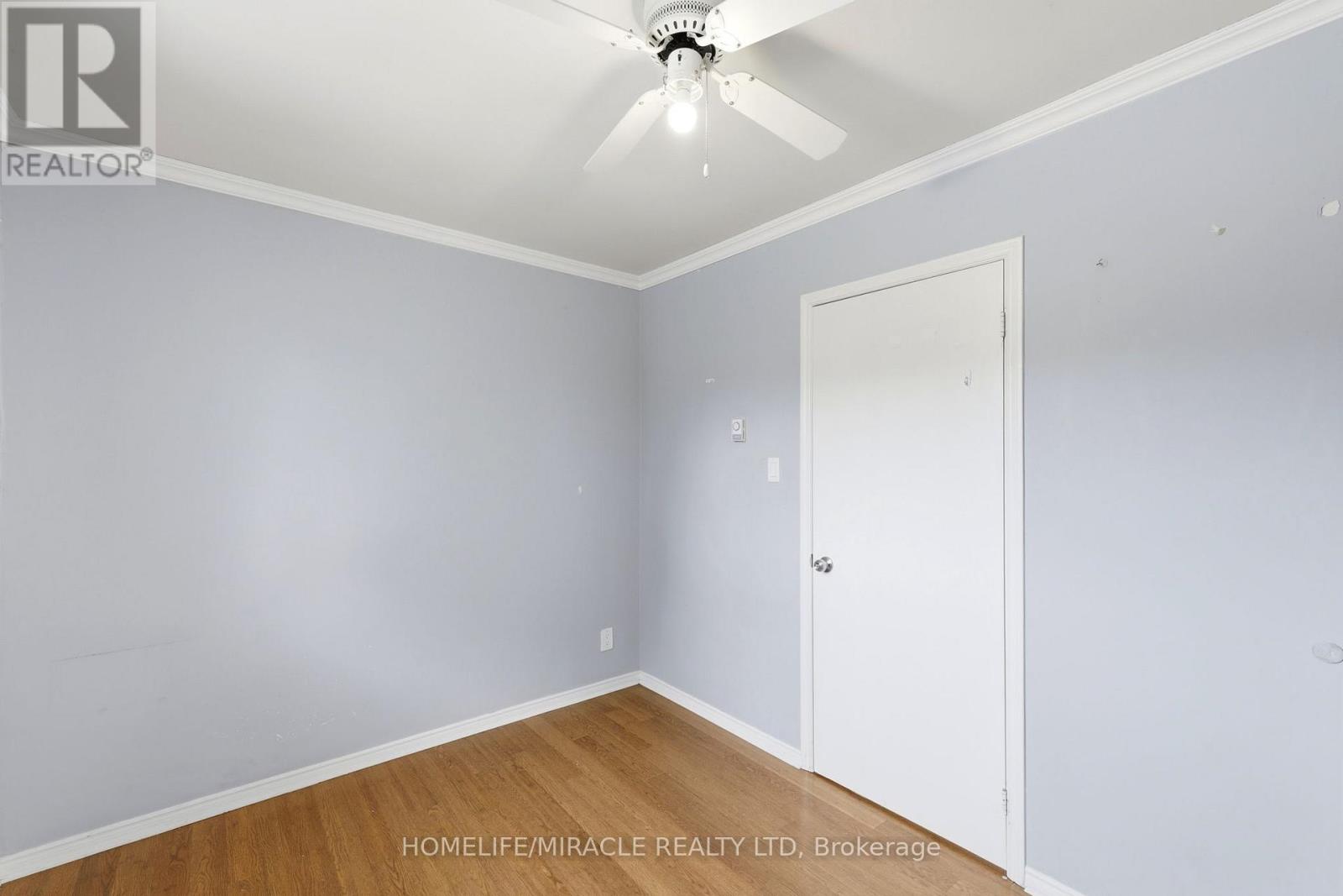 860 TRAFALGAR STREET - 28