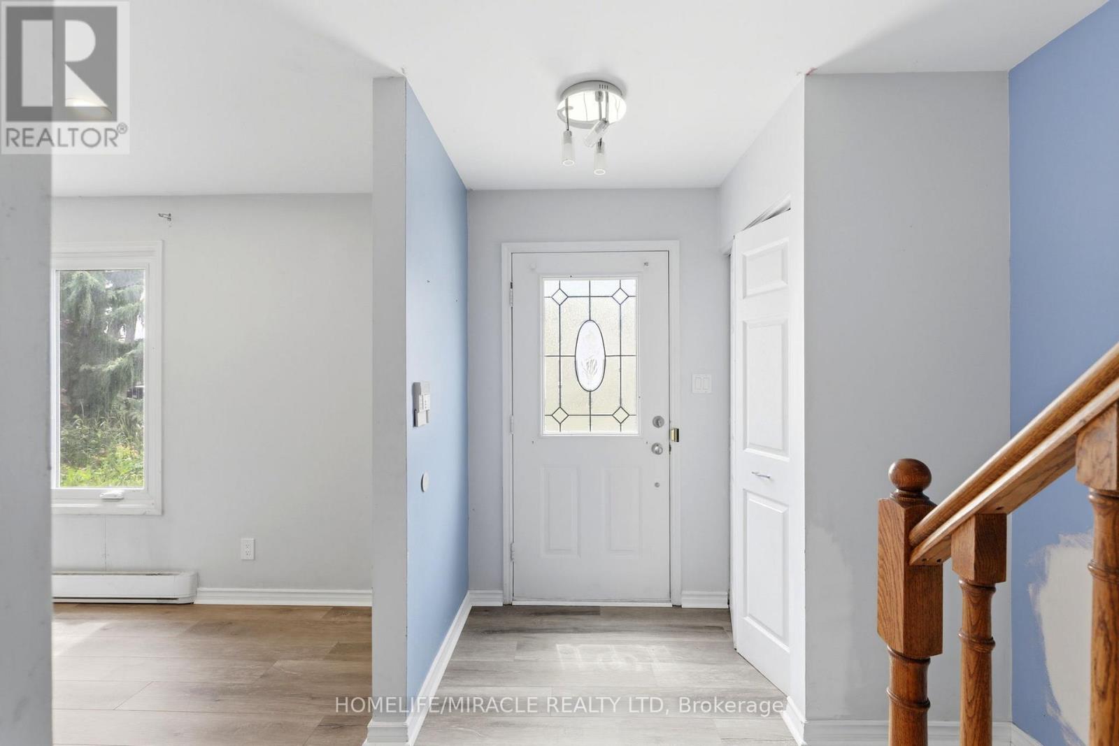 860 TRAFALGAR STREET - 3