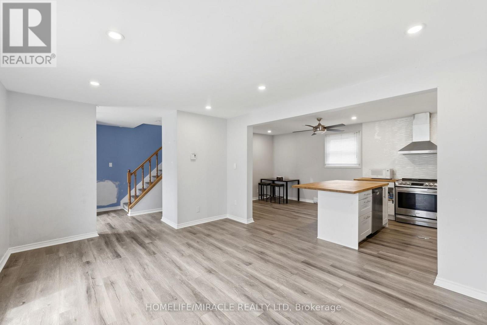 860 TRAFALGAR STREET - 8