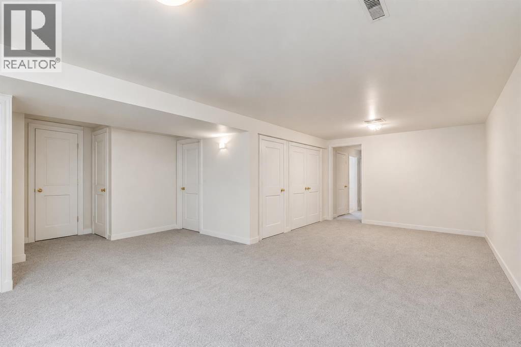 816 Avonlea Place SE - 18