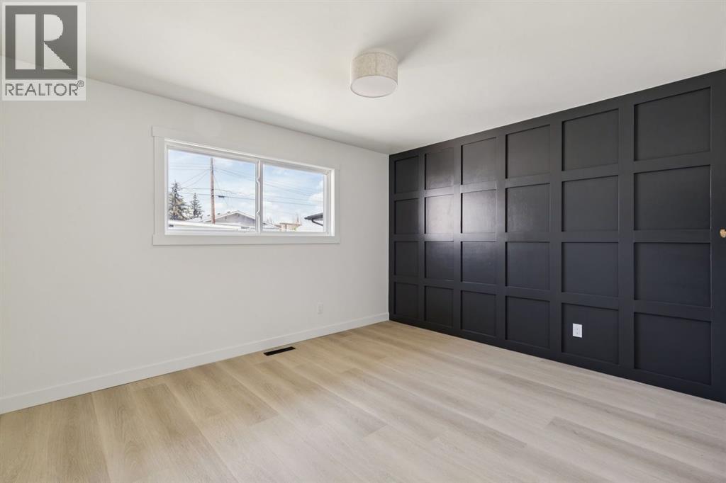 816 Avonlea Place SE - 14