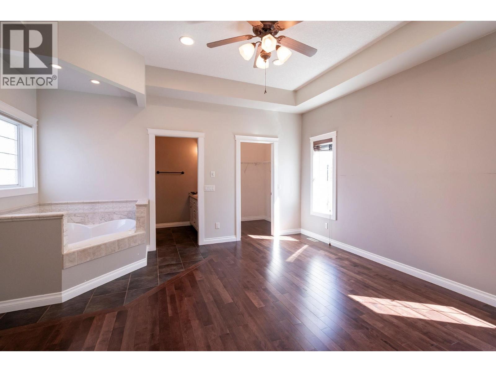 11007 88A STREET - 22