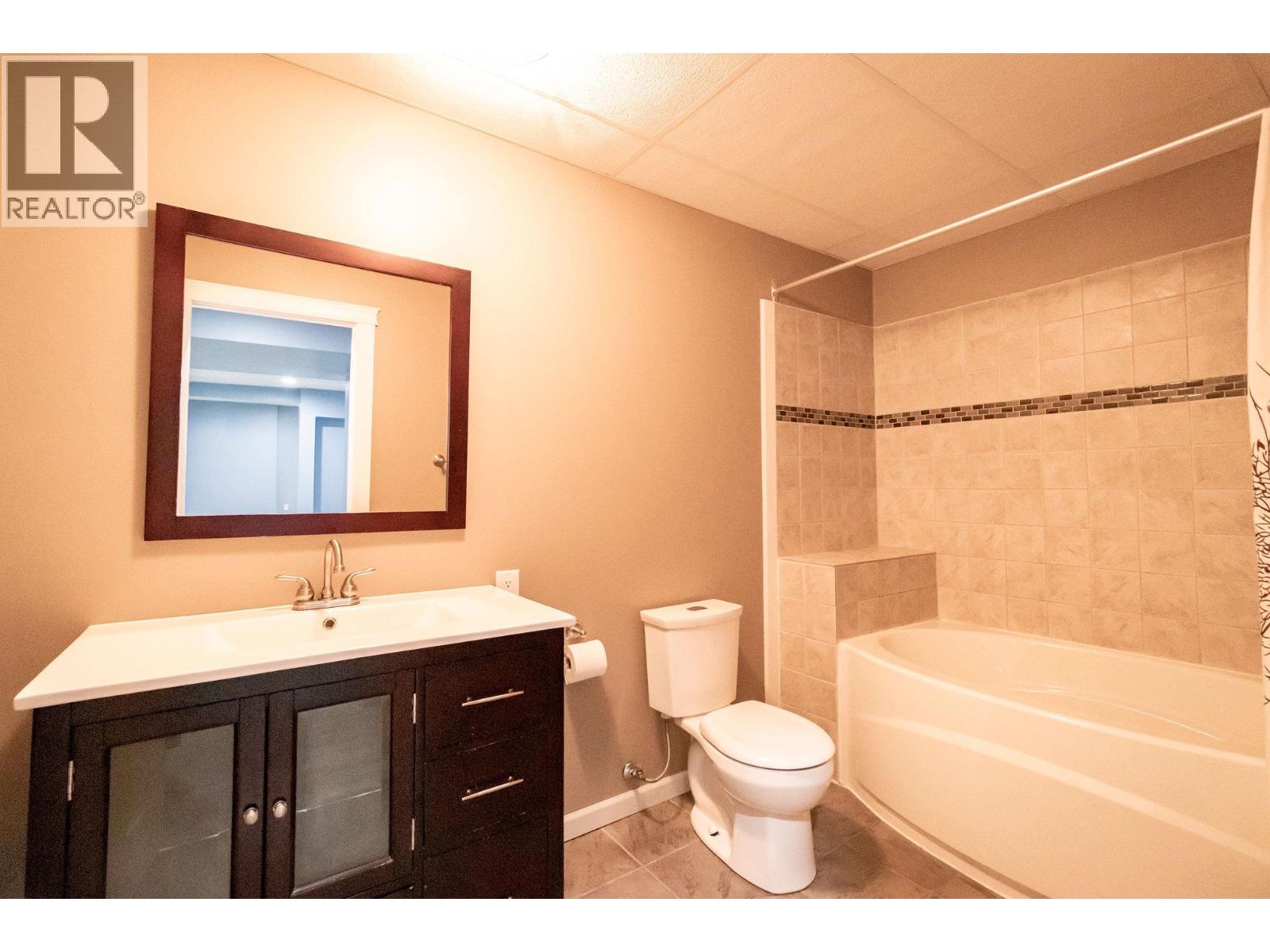 11007 88A STREET - 37