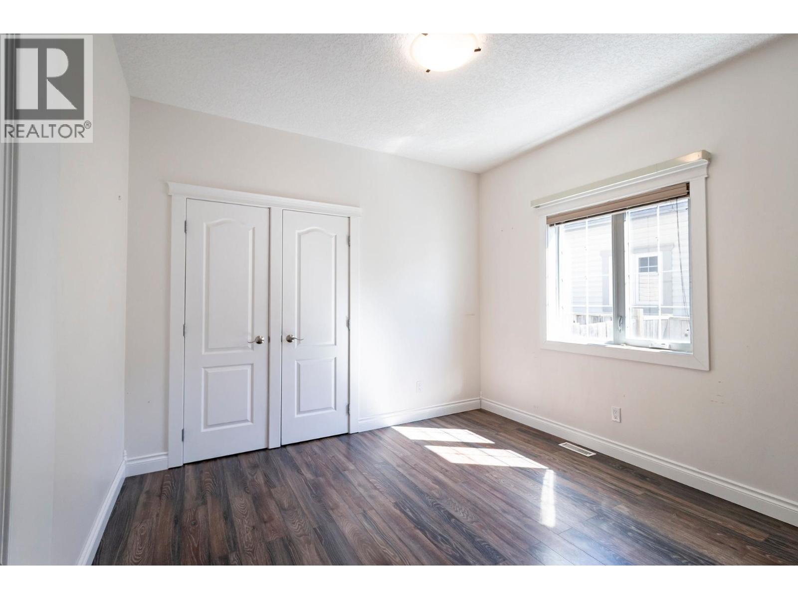 11007 88A STREET - 26