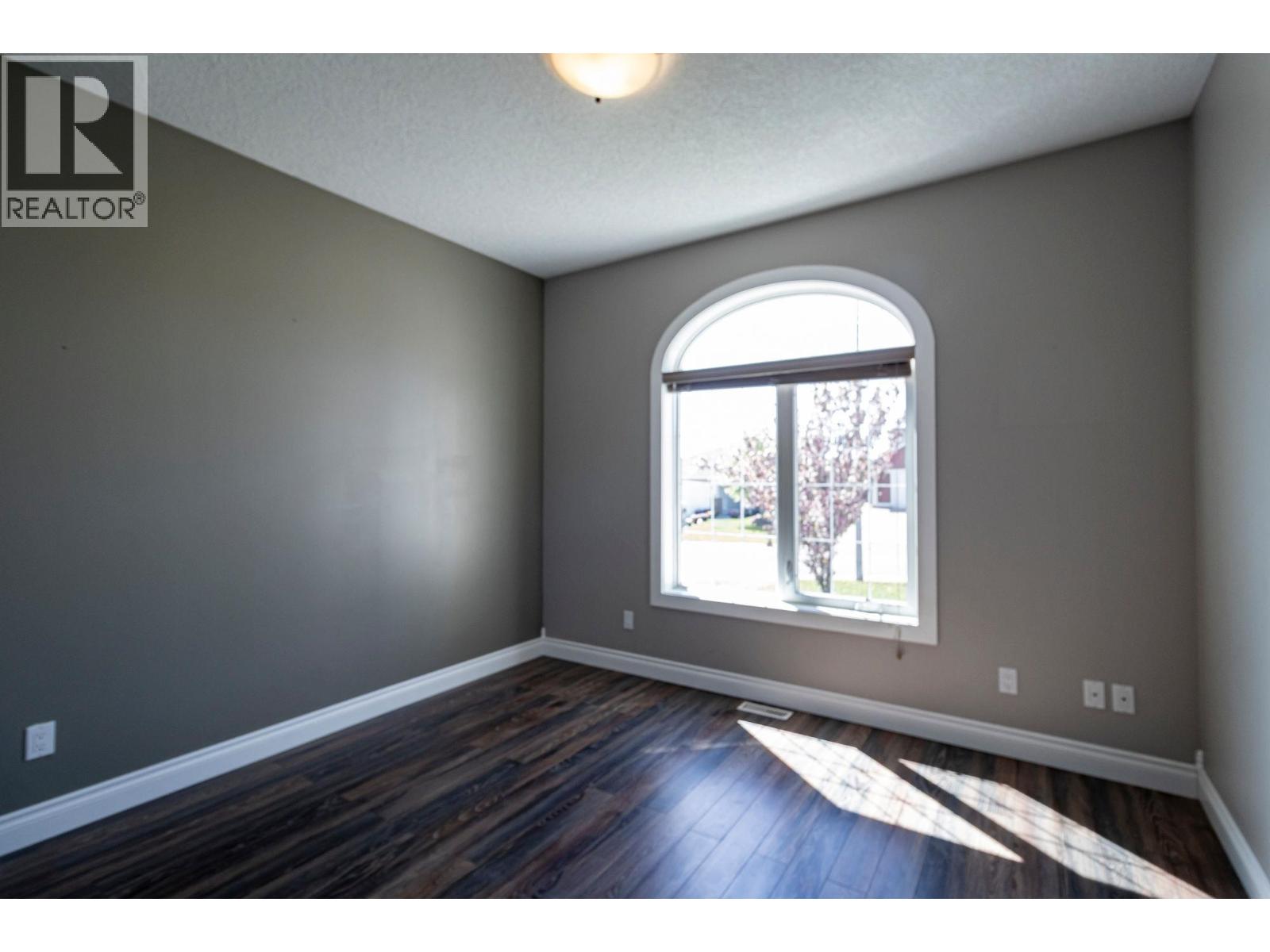 11007 88A STREET - 29