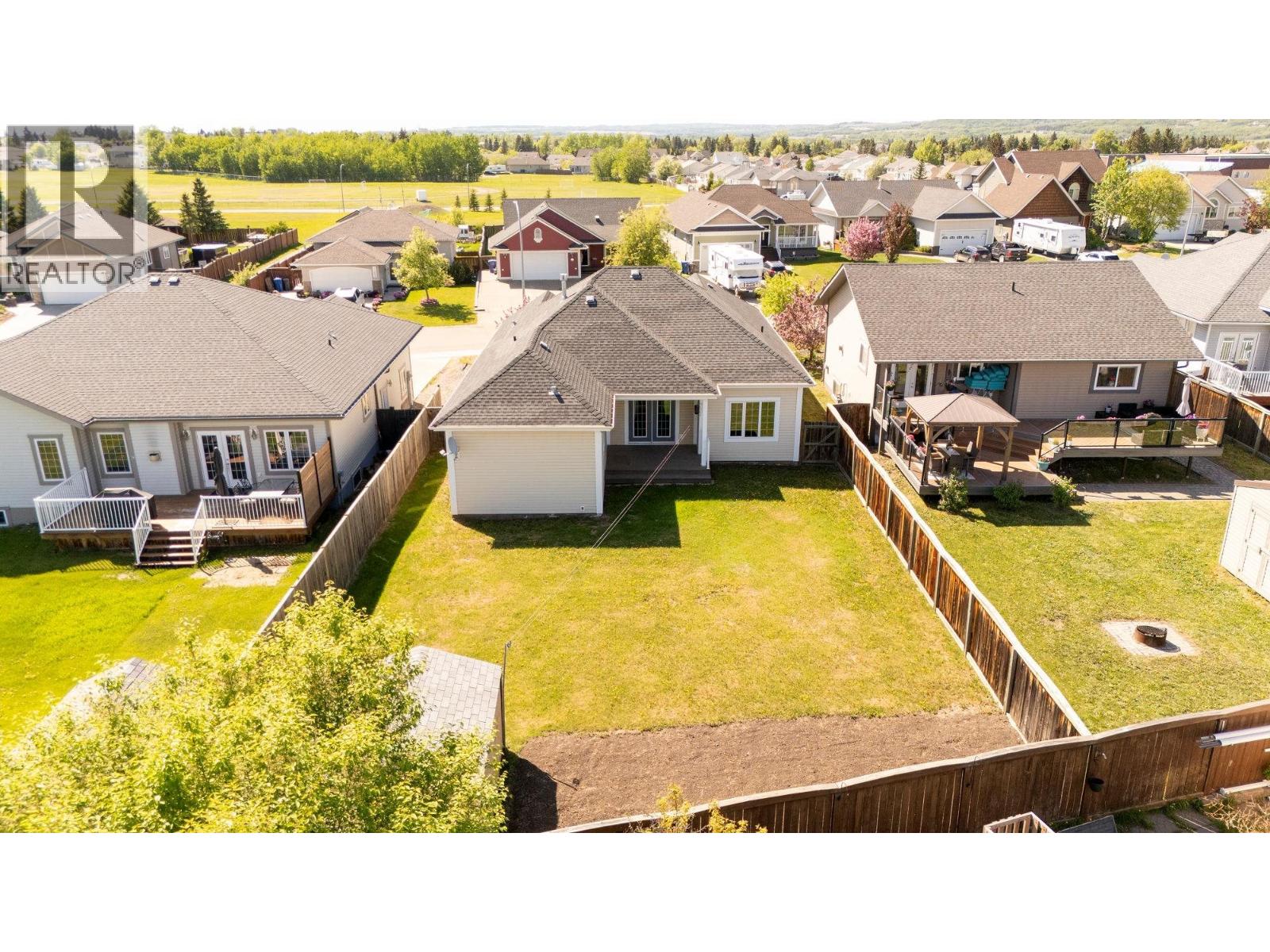 11007 88A STREET - 40