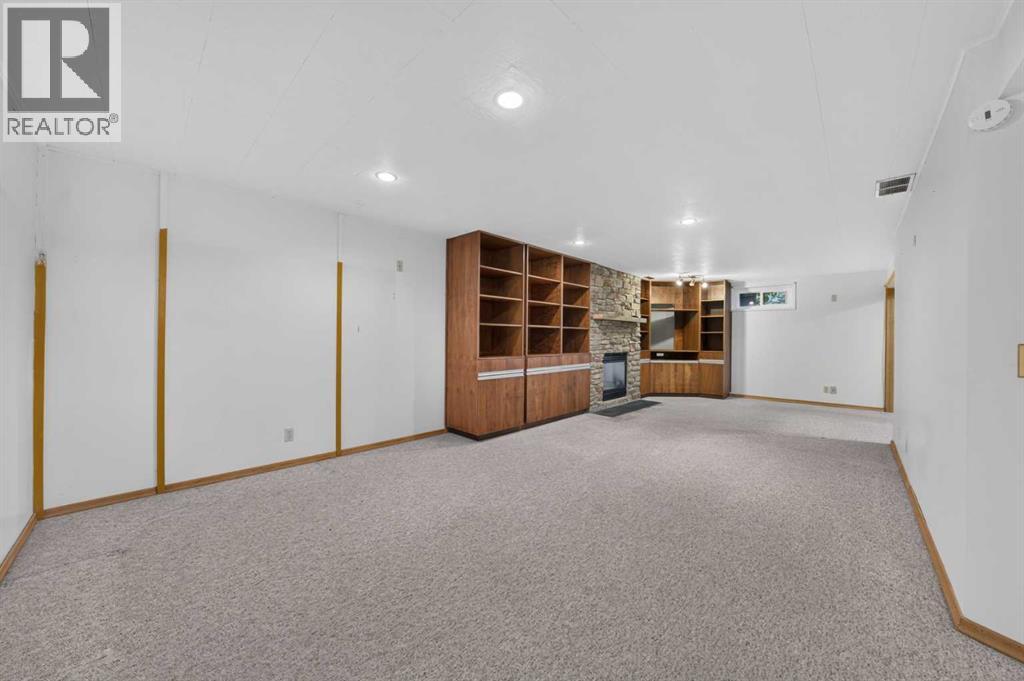 135 Huntcroft Way NE — photo 14