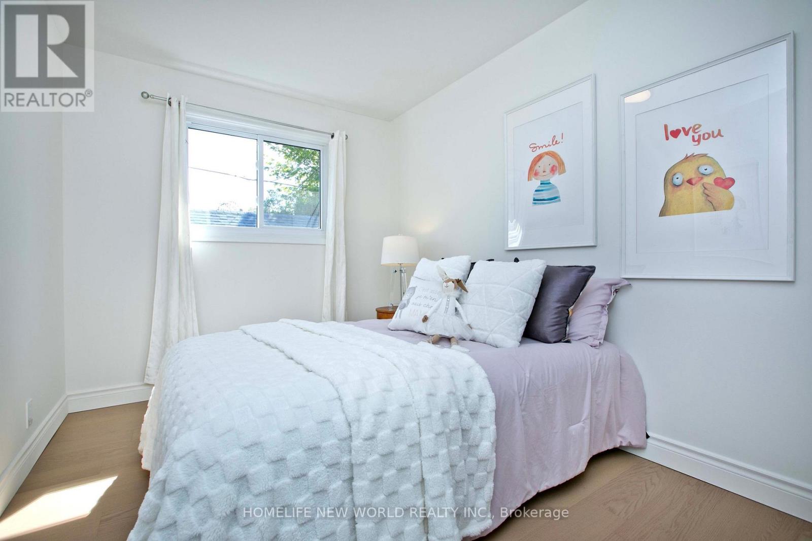 727 BALATON AVENUE - 20