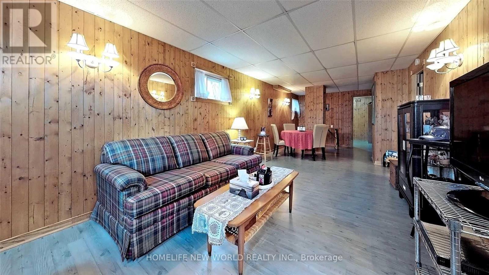 727 BALATON AVENUE - 28