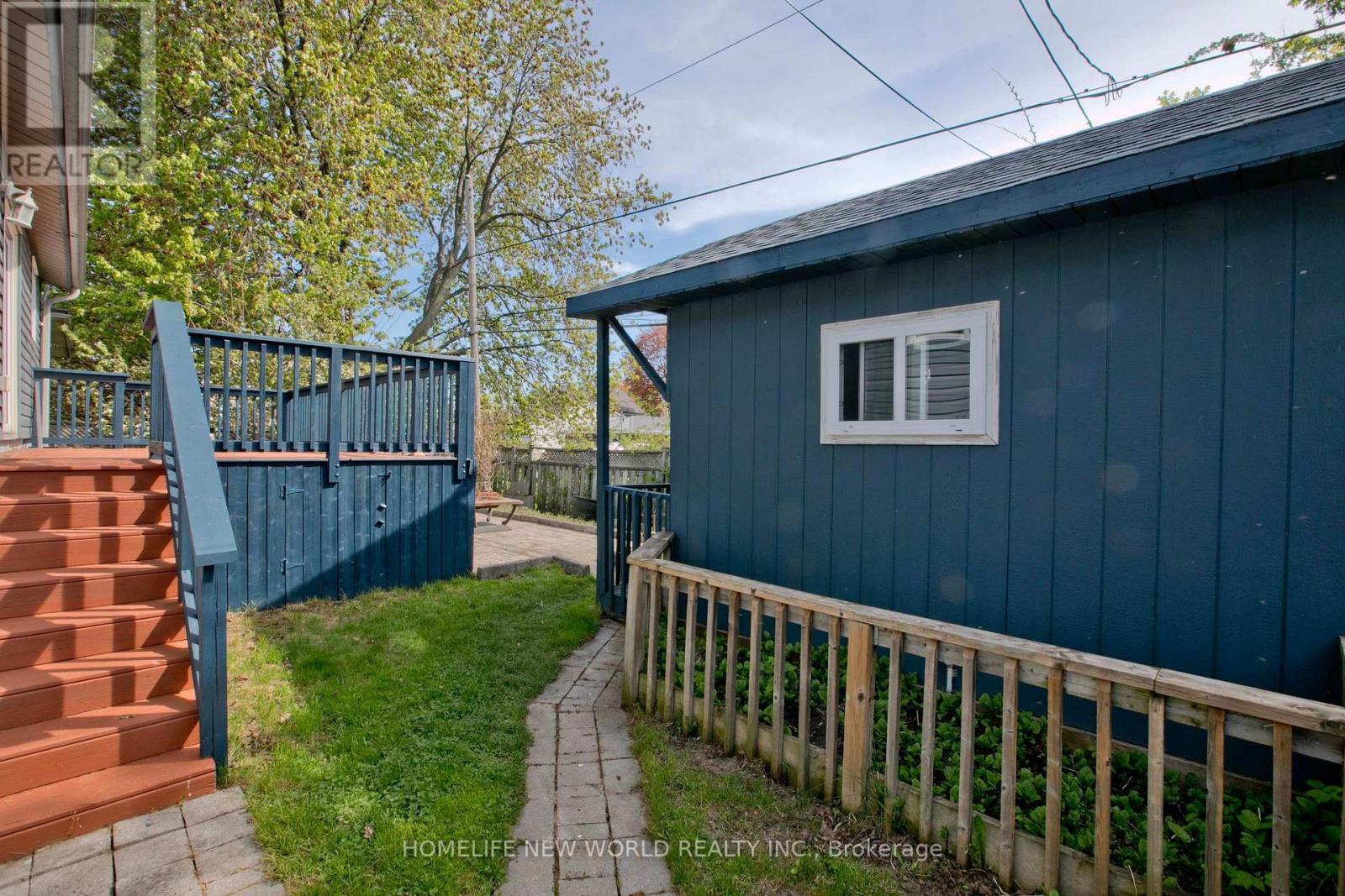 727 BALATON AVENUE - 37