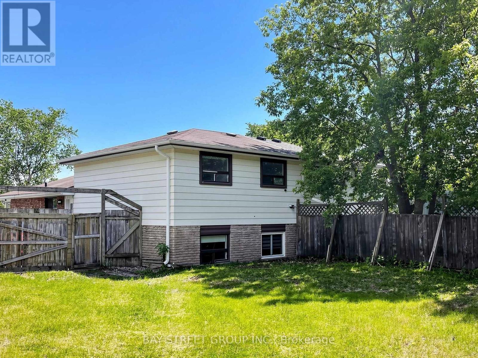 1108 VALLEY COURT - 34