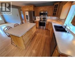 Family room - Muchowski Acreage, Montmartre, SK S0G3M0 Photo 11