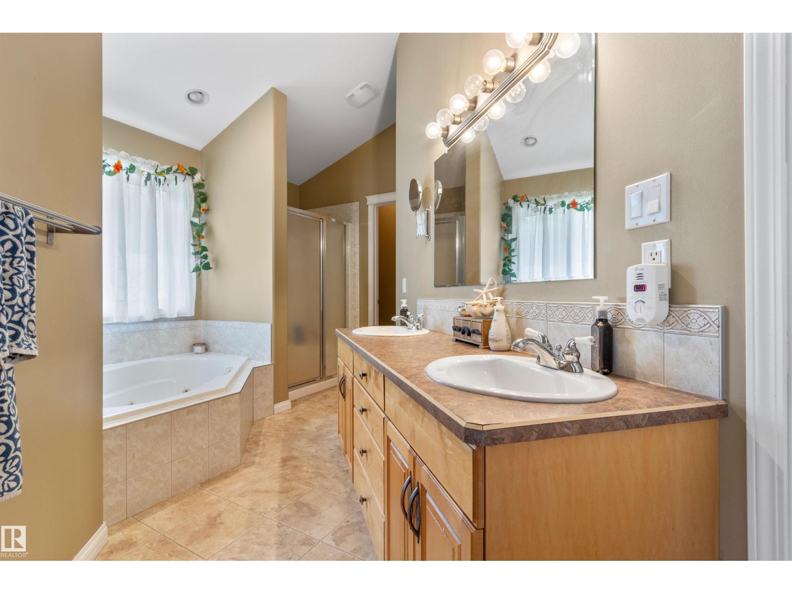 #302 49006 Range Road 73 - 33