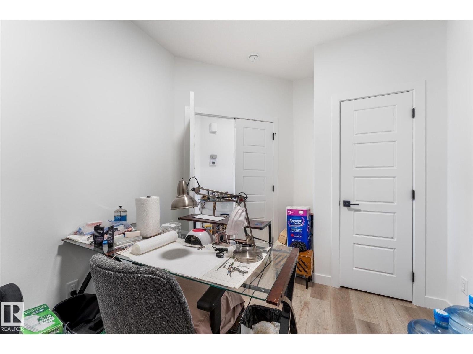 92 ELM ST - 18