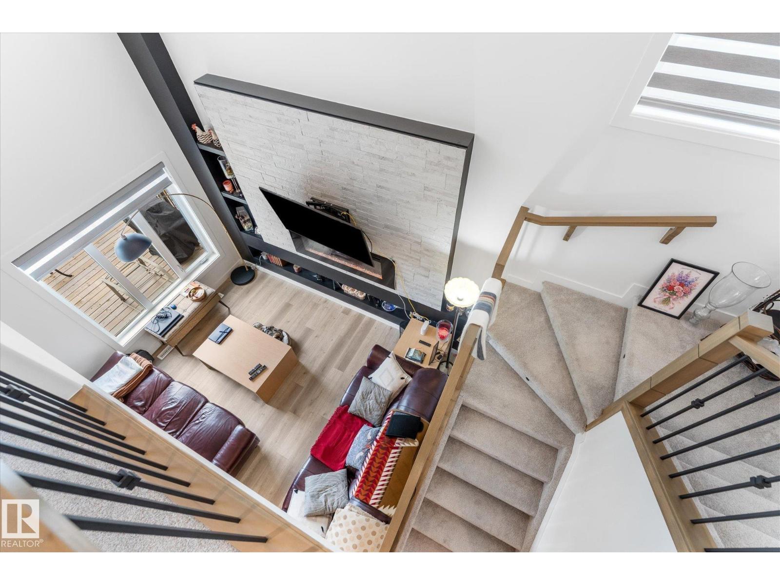 92 ELM ST - 20