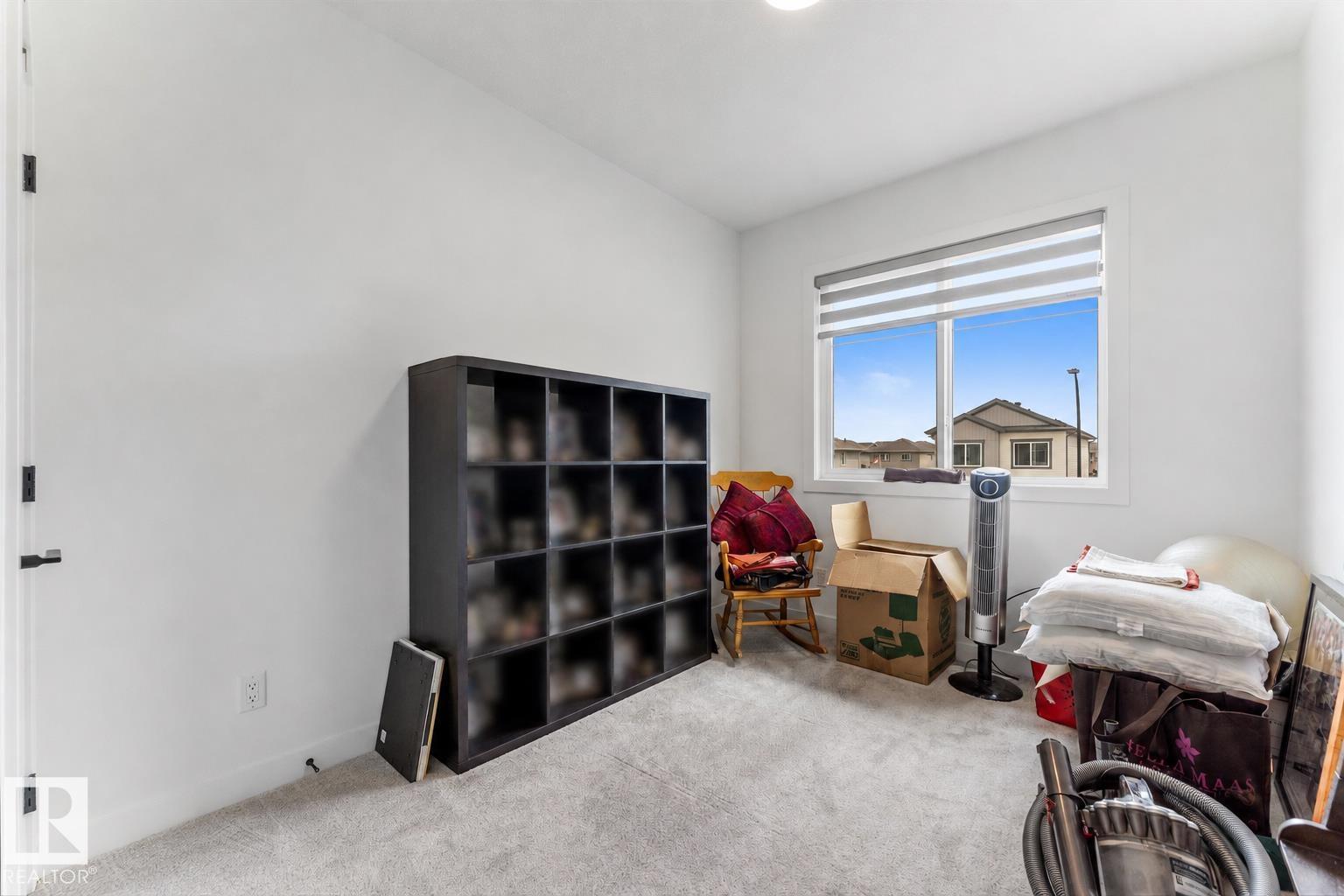 92 ELM ST - 29