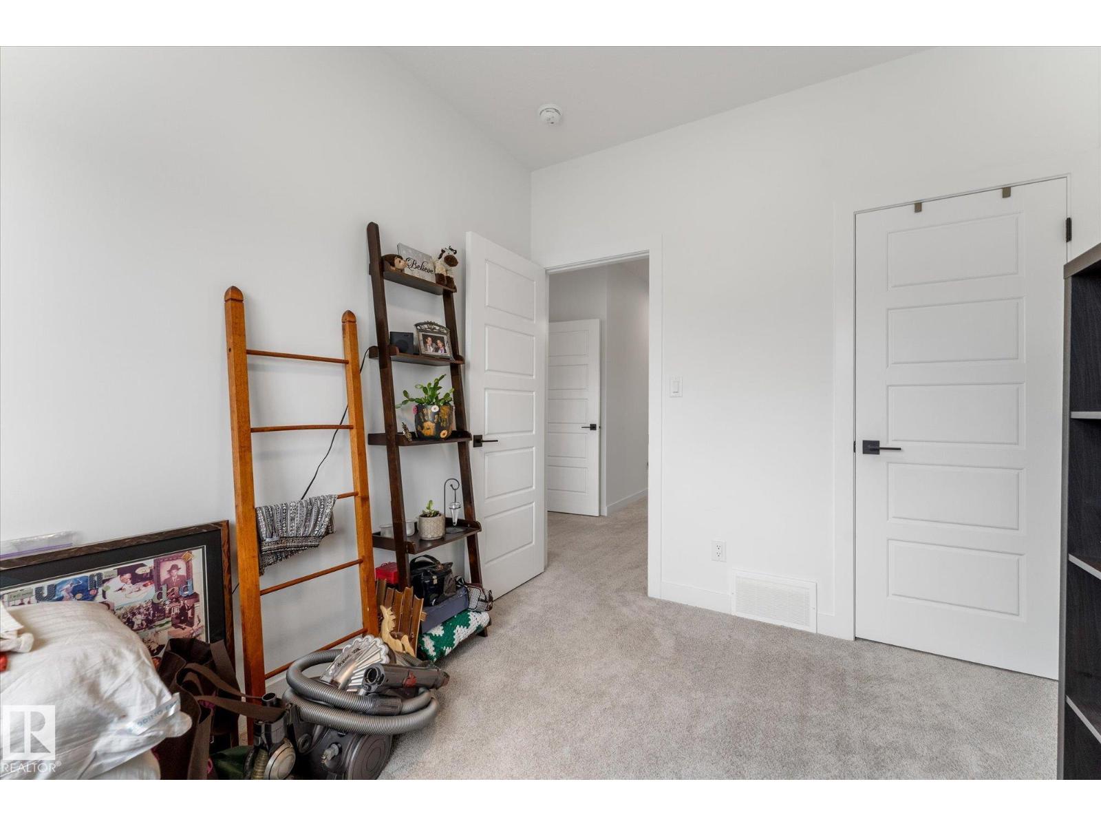 92 ELM ST - 30