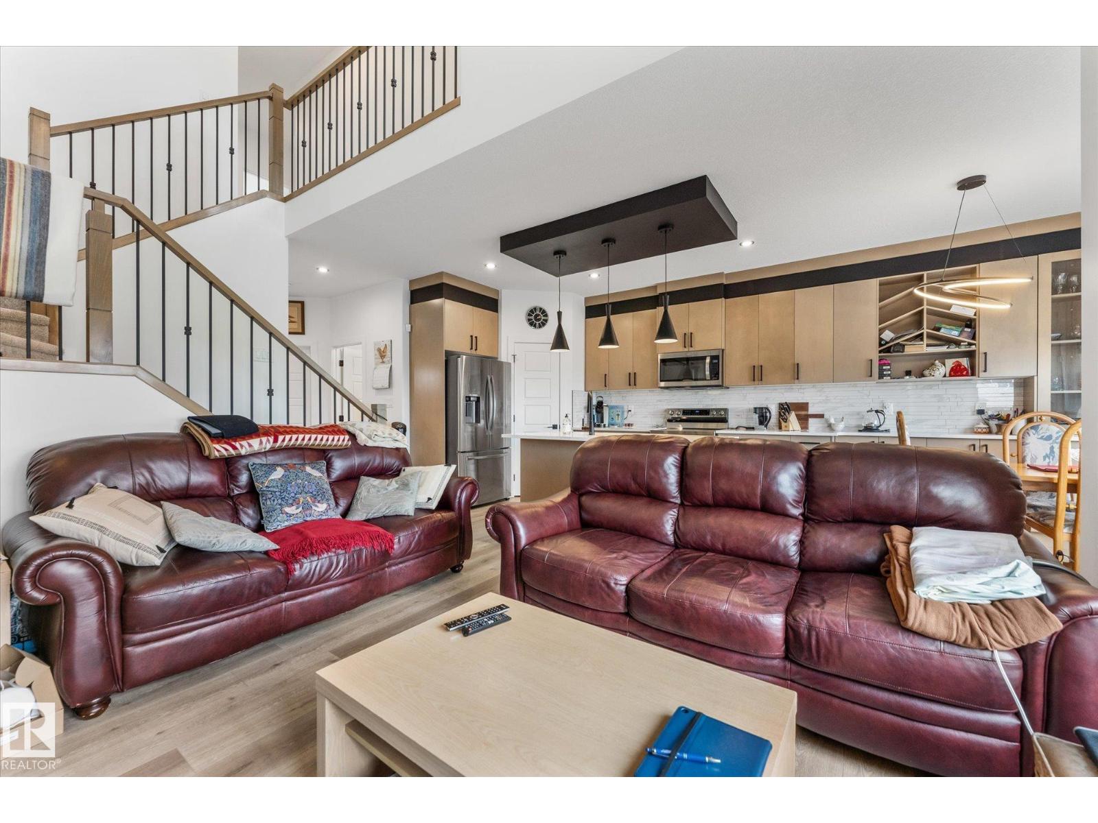 92 ELM ST - 9