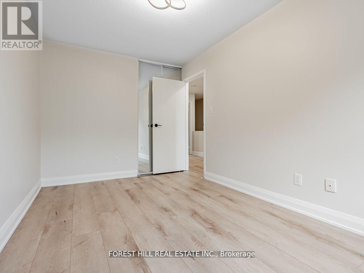 #37 2120 RATHBURN ROAD E - 14