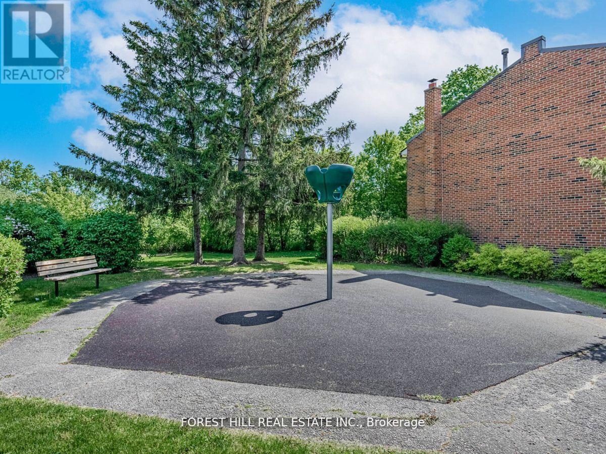 #37 2120 RATHBURN ROAD E - 27
