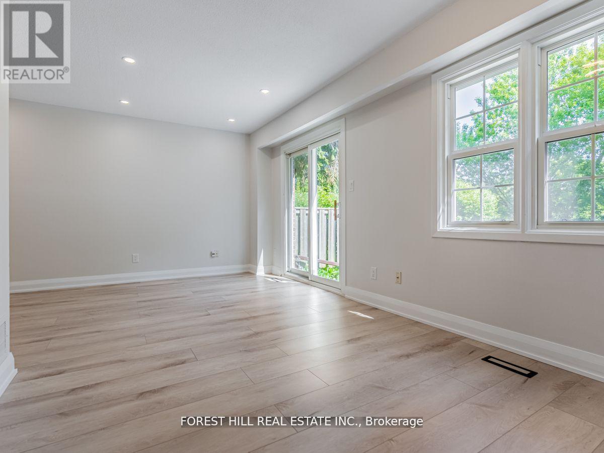 #37 2120 RATHBURN ROAD E - 8