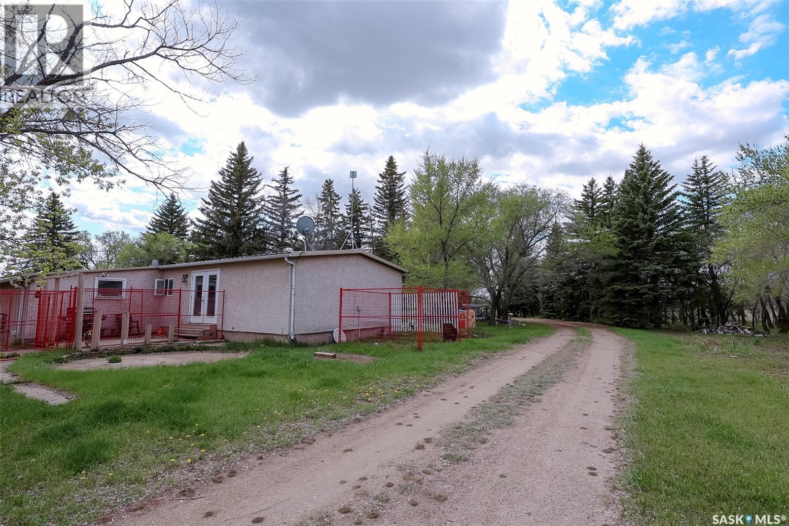 De Fehr Acres - 73