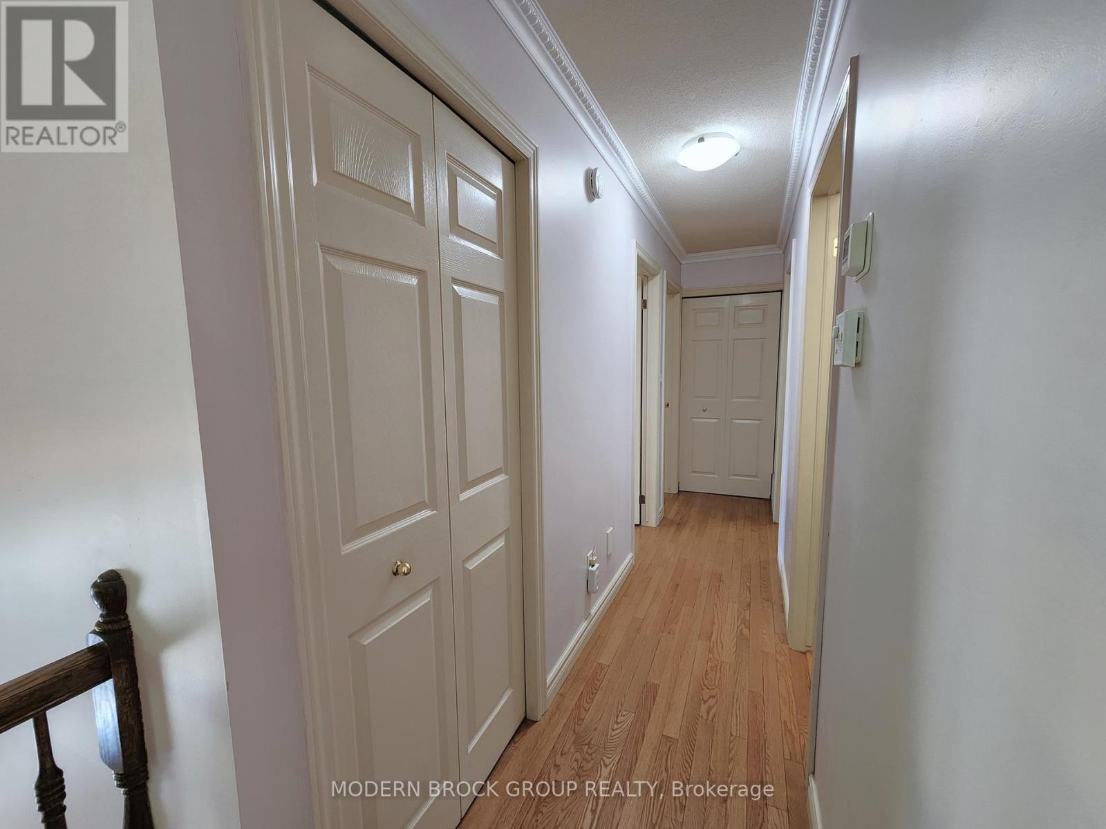 382 PEARL STREET W - 23