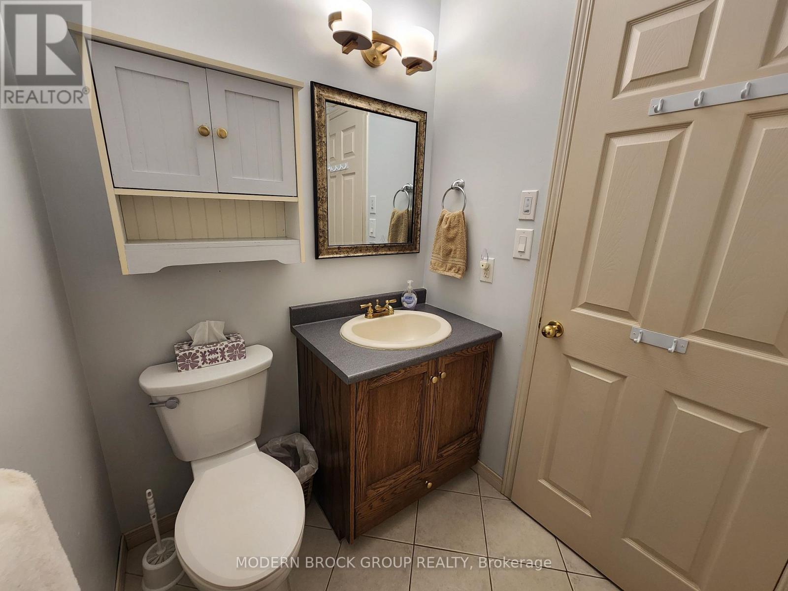 382 PEARL STREET W - 36