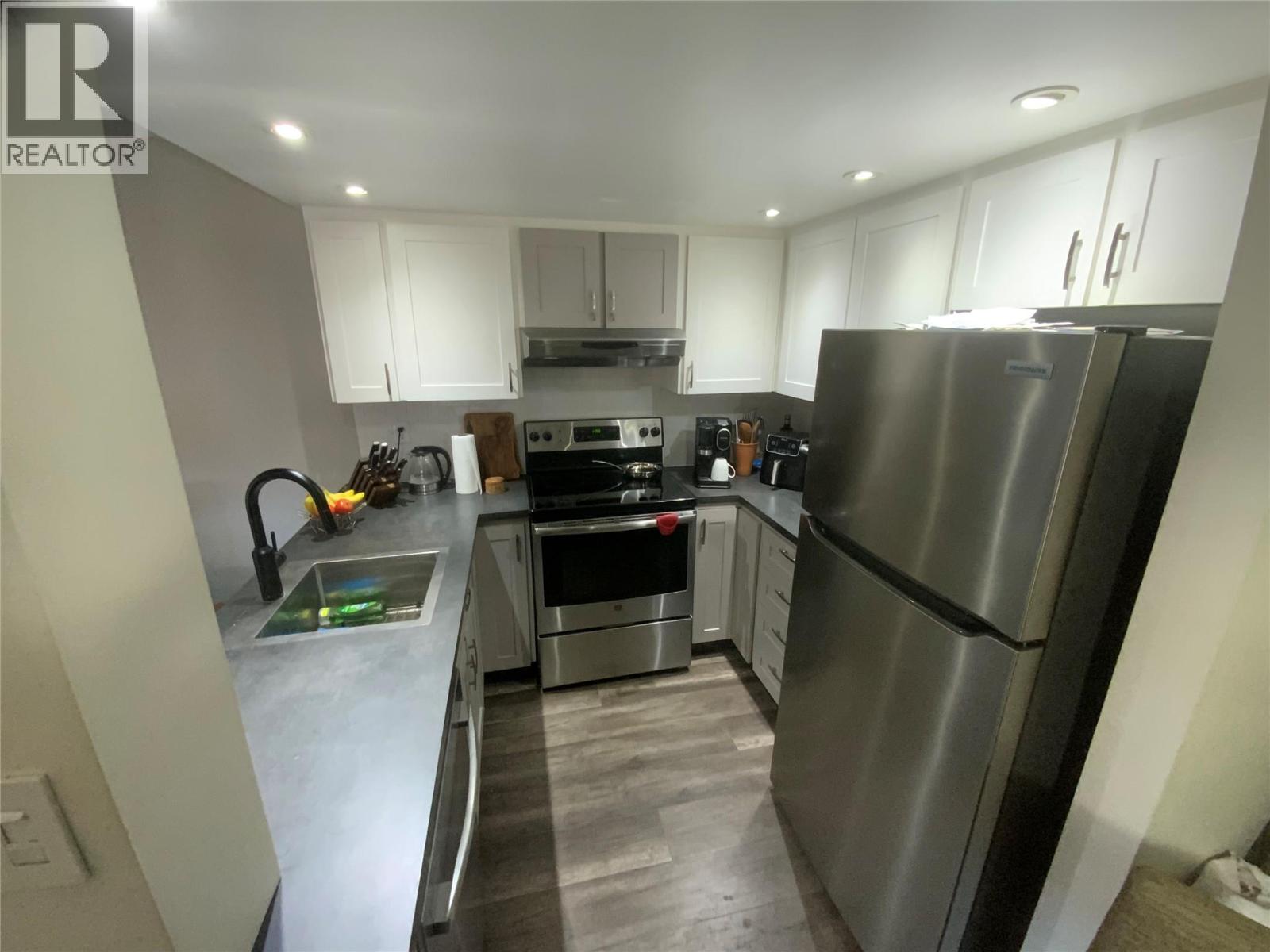 #216 3140 Wilson Street - 6