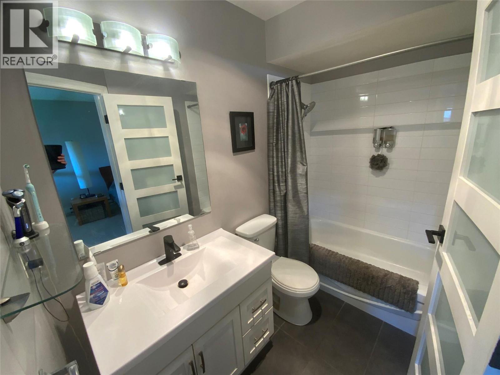 #216 3140 Wilson Street - 10
