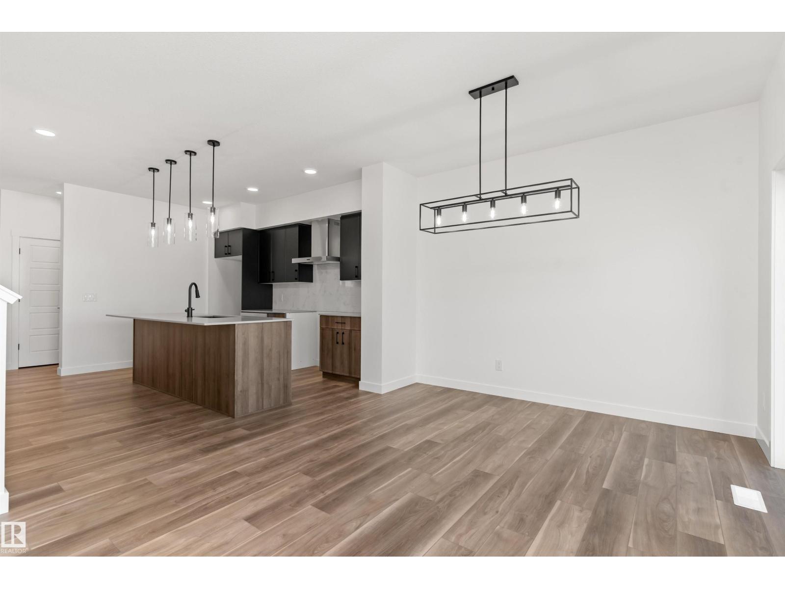 1056 Cristall CR SW - 11