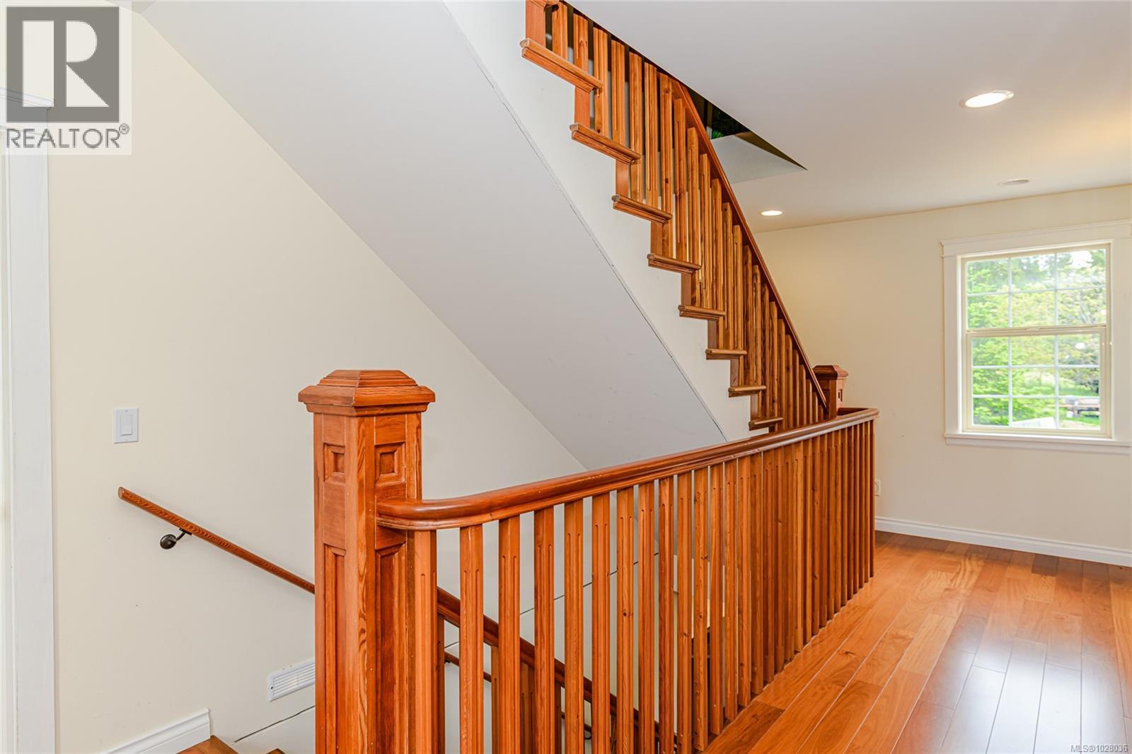 1832 Fulford-Ganges Rd - Image 36