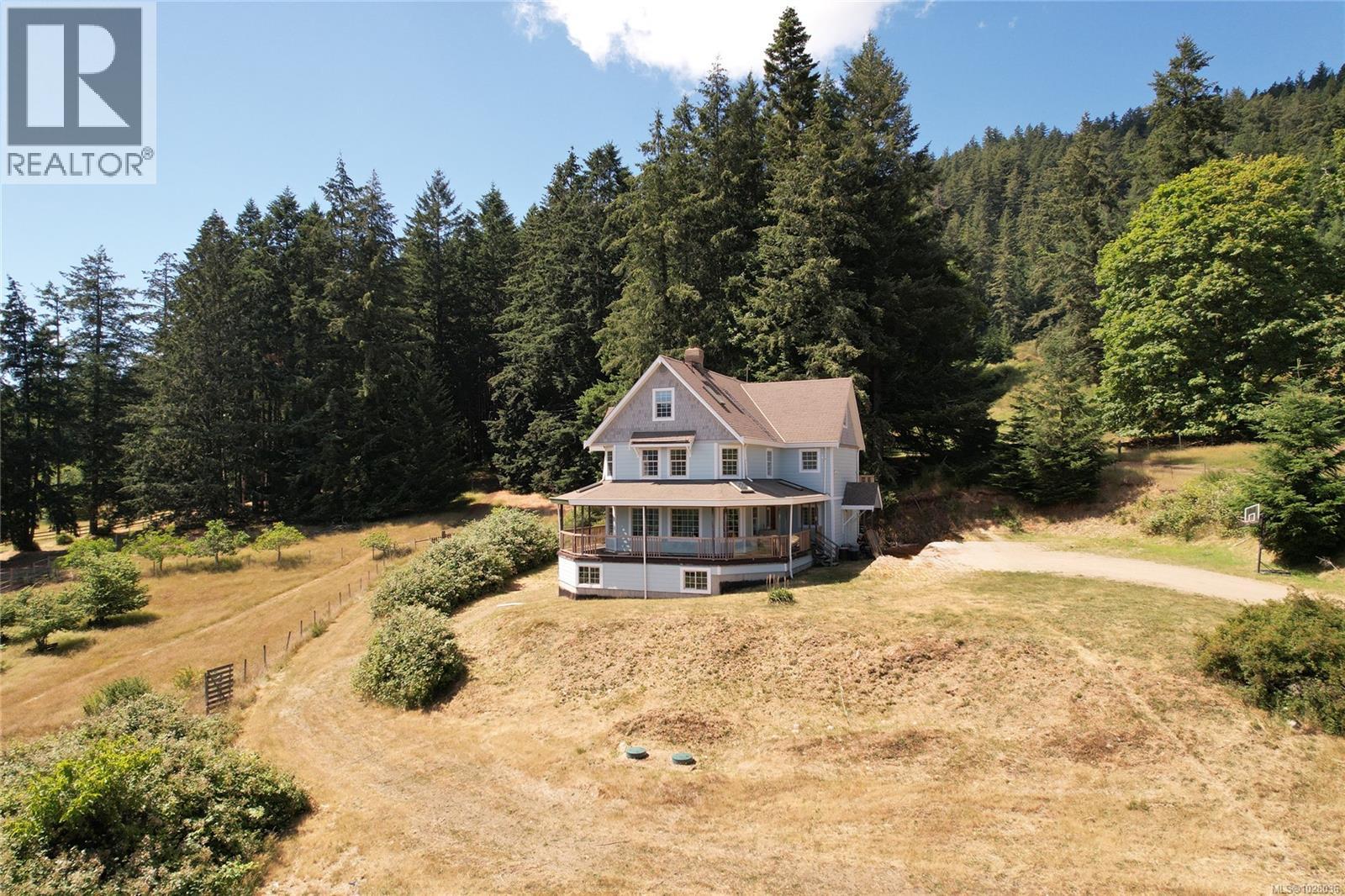 1832 Fulford-Ganges Rd - 1