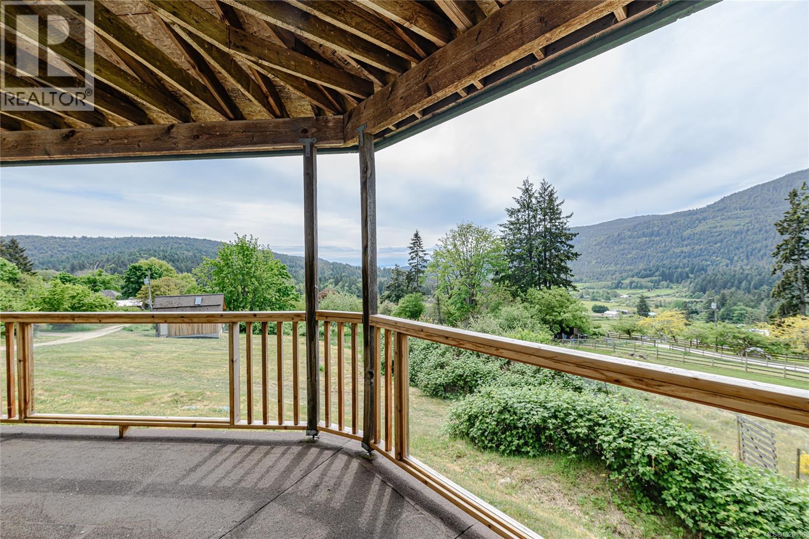 1832 Fulford-Ganges Rd - 8