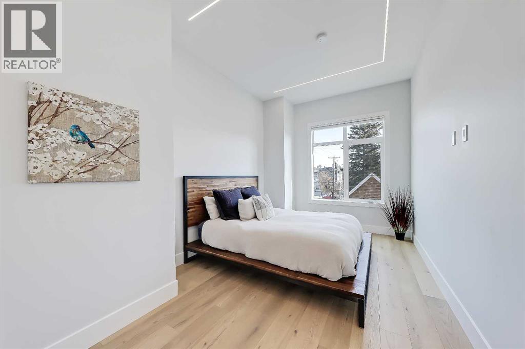 1902 13 Street SW — photo 31