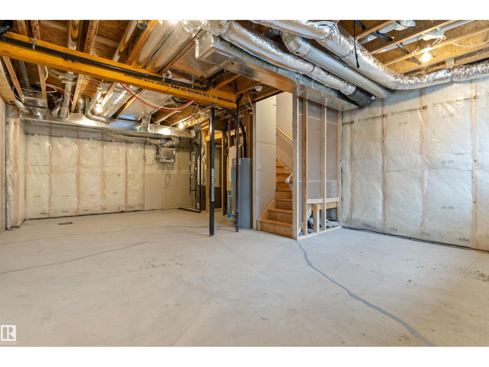1054 CRISTALL CR SW - 33