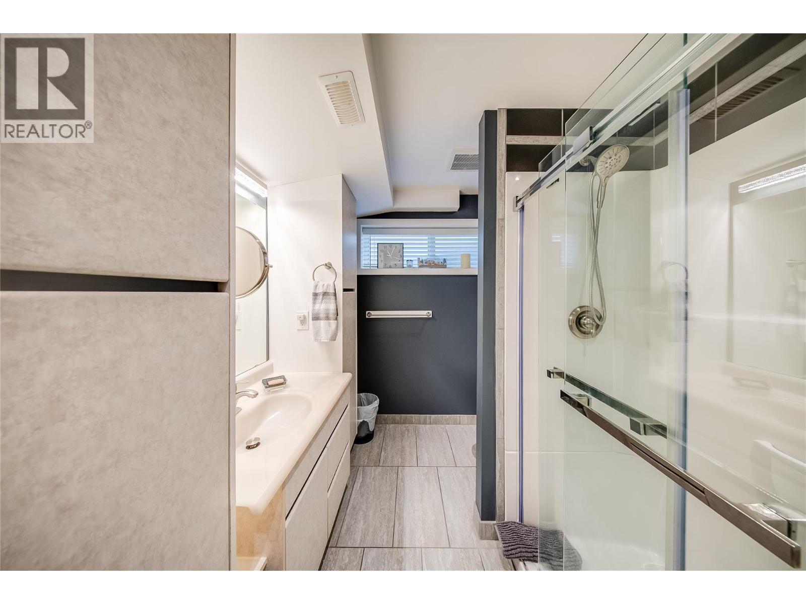 3651 Carnation Drive - 35