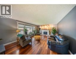 Primary Bedroom - 3651 Carnation Drive, Trail, BC V1R2W5 Photo 12